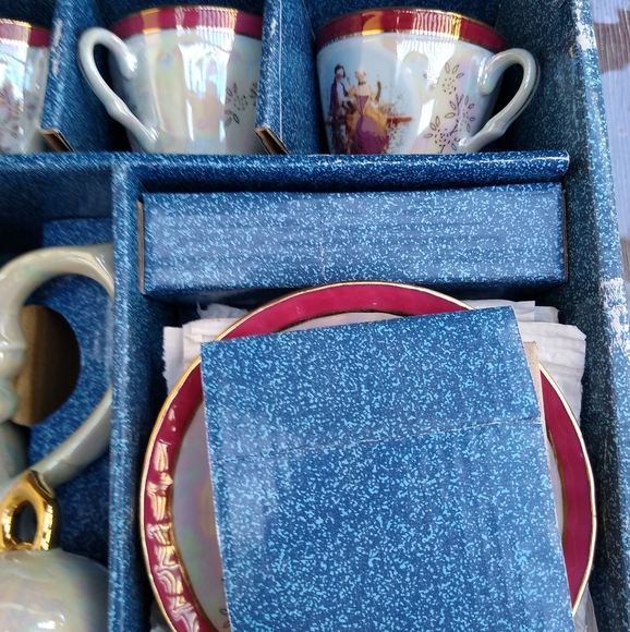 Coffee Set - Picture 4 of 6